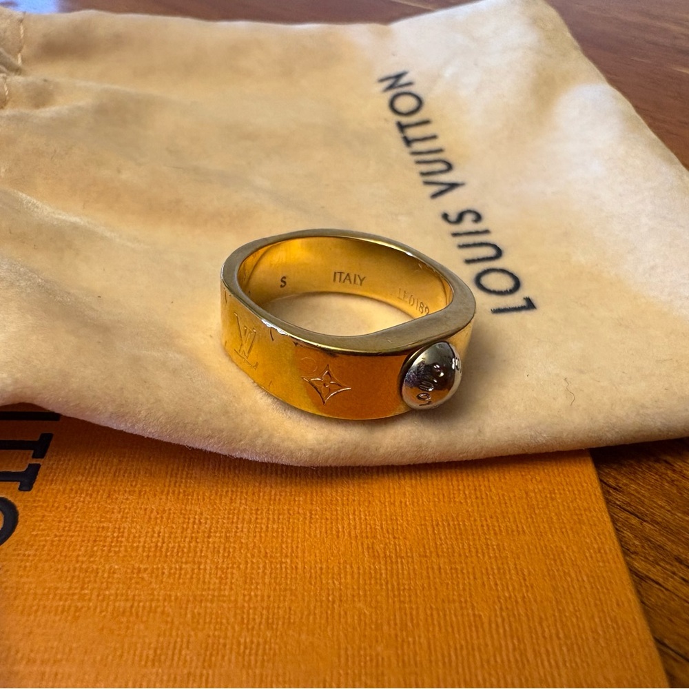 Louis Vuitton Gold Monogram Jewelry Ring